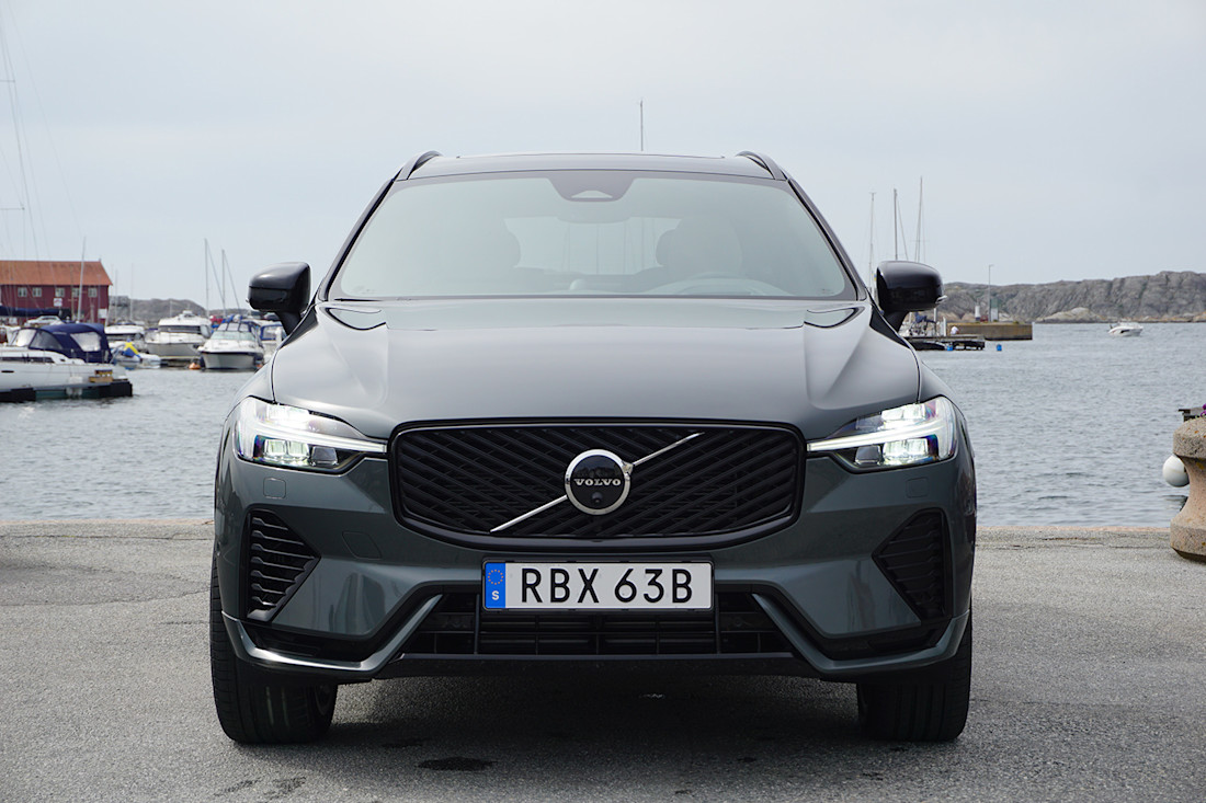 2026 Volvo XC60 First Drive Review + Video Body Image
