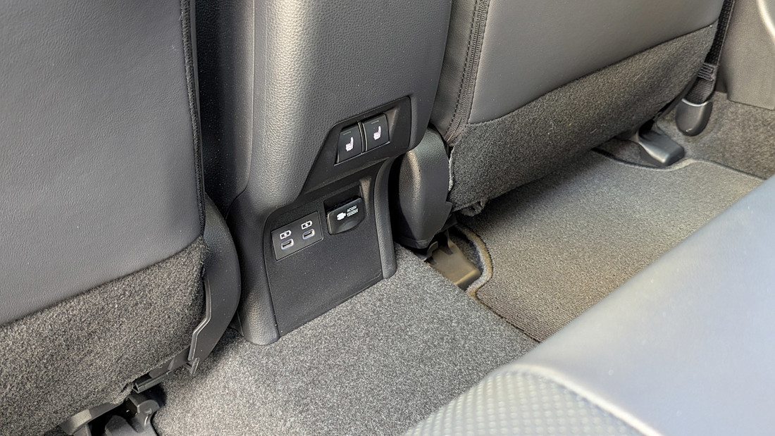 2026 Toyota Prius PHEV - TD - DB - 260625 - 52.jpg