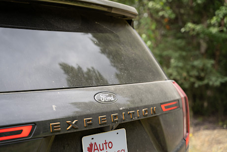 2025 Ford Expedition Tremor Review Image