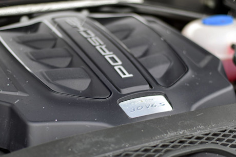 Editorial 2015 porsche macan s jp 08
