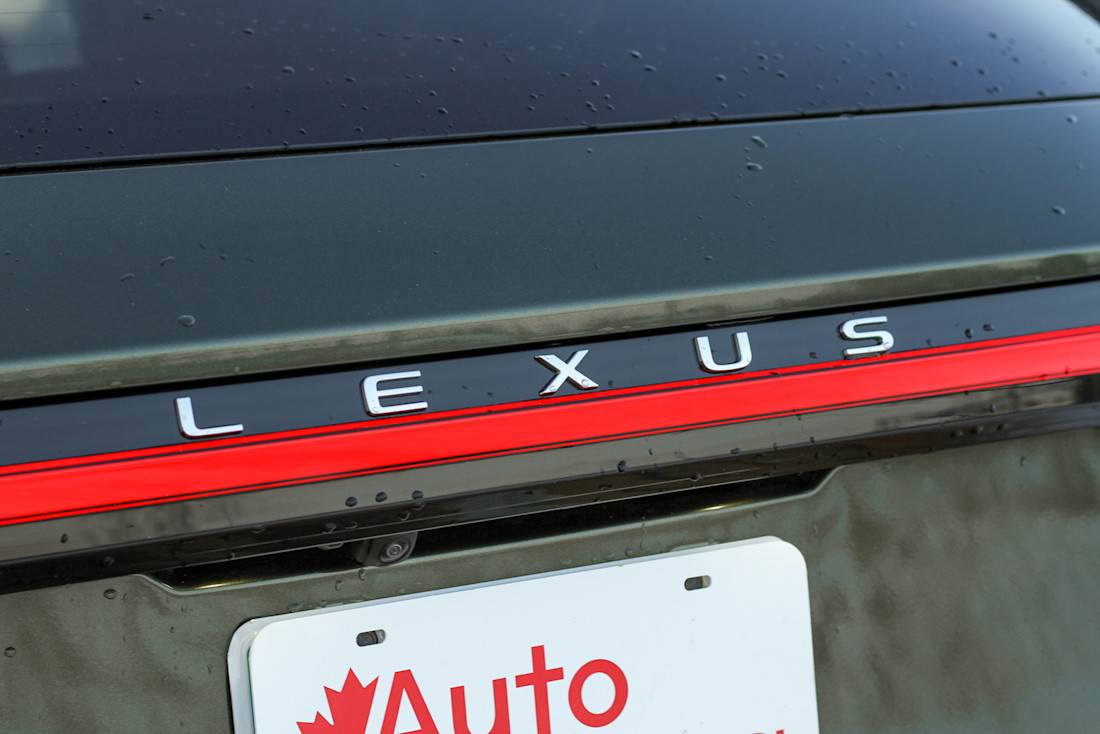 2026 Lexus RX 450h+ - TD - CT - 260302 - 5.jpg