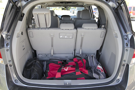Editorial 2015 honda odyssey touring jw 08