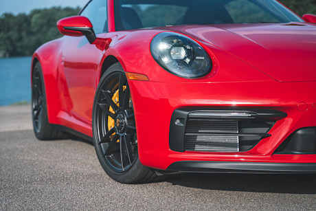 Editorial 2022 porsche 911 carrera gts 02 porsche