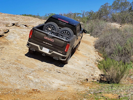 Editorial 2019 gmc sierra at4 17 sw