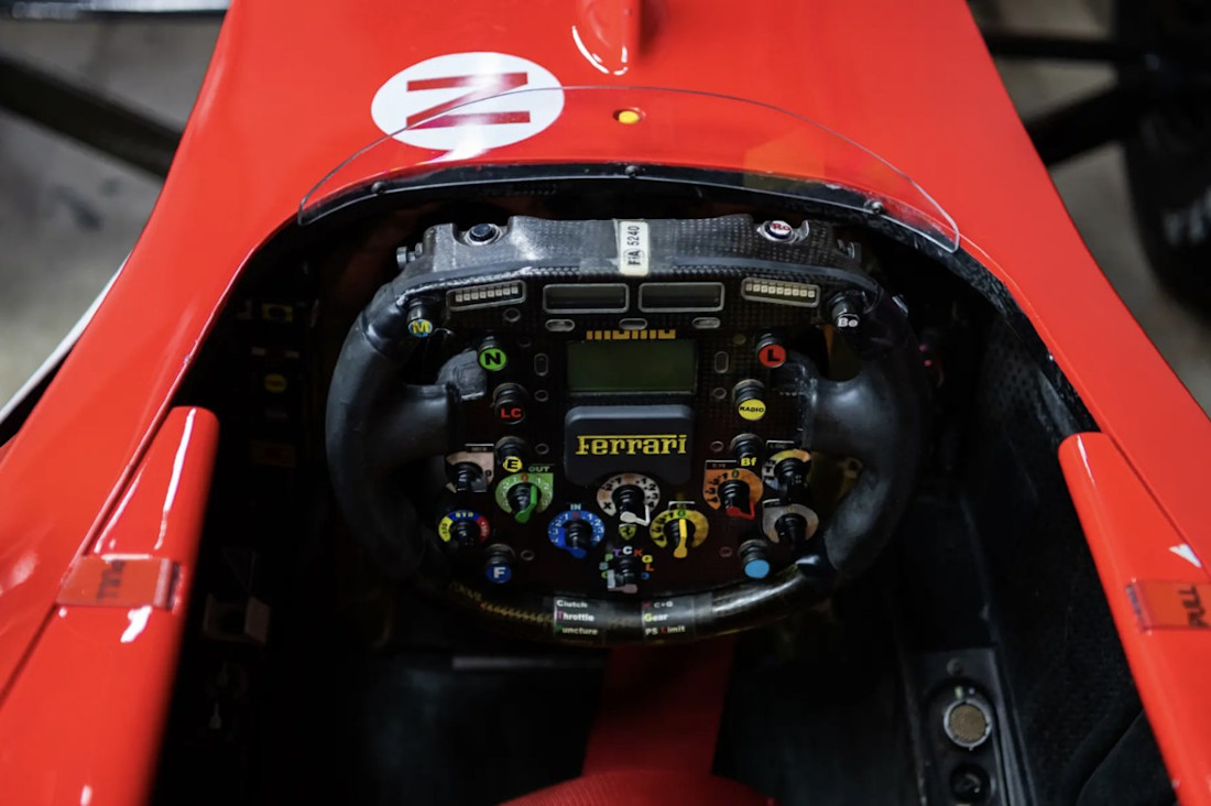 subasta-ferrar-f2001b-michael-schumacher-5.jpg