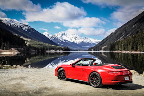 Editorial 2015 porsche 911 carrera4 cabriolet gts bm 12