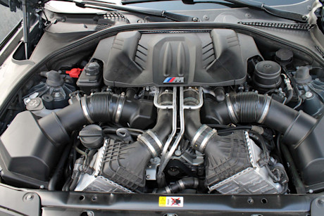 Editorial 2012 bmw m5 05 jp