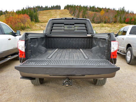 Editorial 2017 nissan titan xd 11 jb