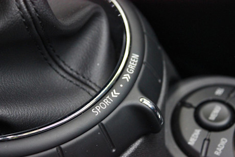 Editorial 2015 mini cooper s 5 door dh 25