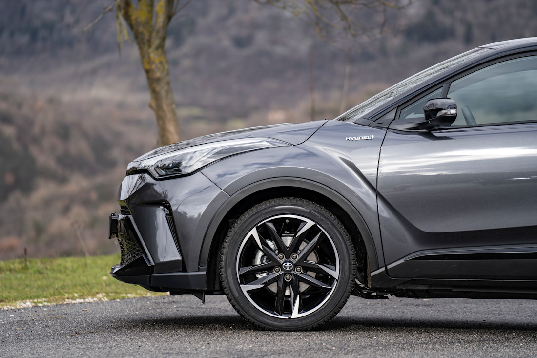 Nuovo C-HR GR SPORT, al debutto la versione sportiva