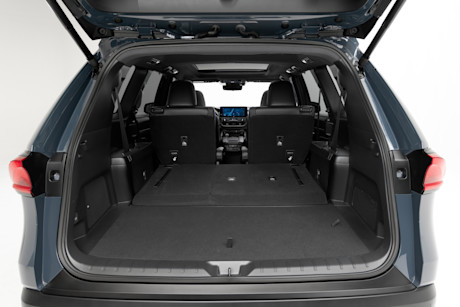 Editorial 2024 toyota grandhighlander stormcloud 024