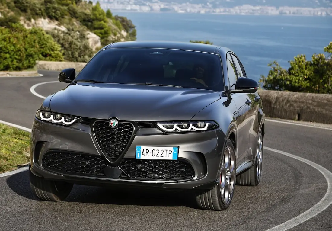 alfa-romeo-tonale-front