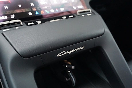 2026 Porsche Cayenne Electric - FD - DI - 260311 - 7