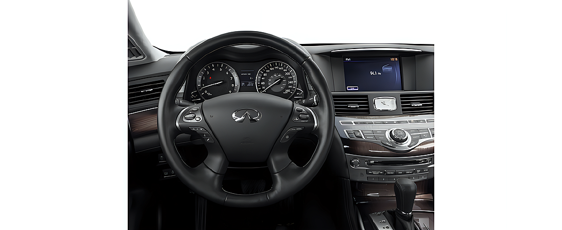 Infiniti Q70L 2018 6