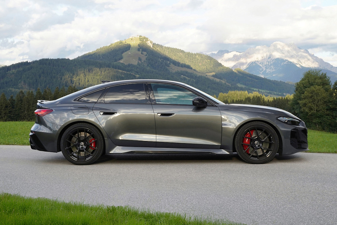 3 audi-rs-5-limousine-2026-seite