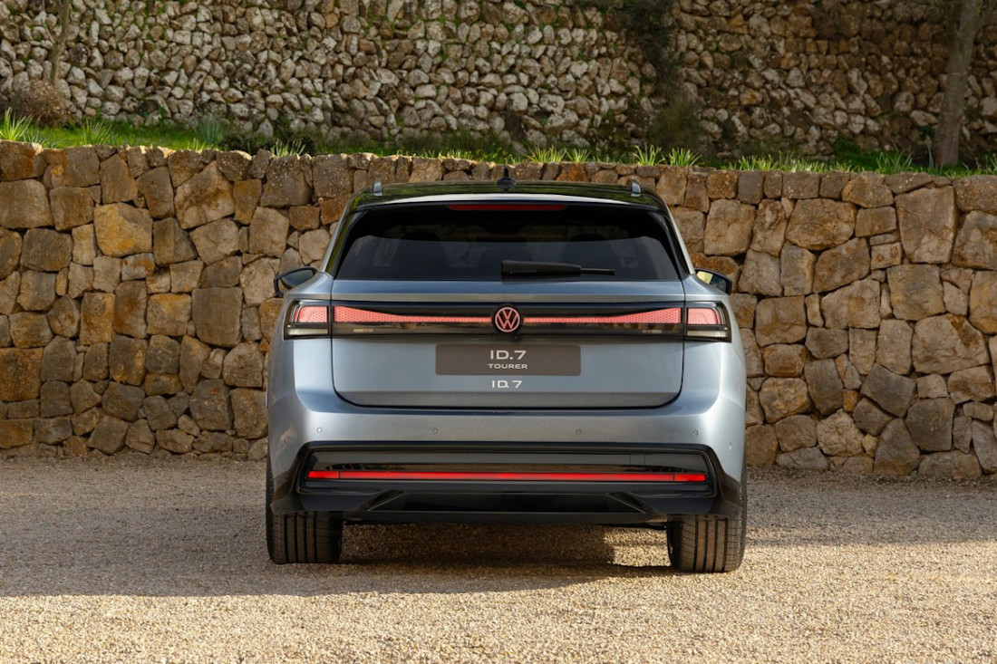 Volkswagen-ID (1).jpg
