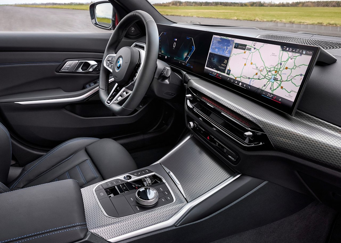 BMW-3-Series Touring-2025