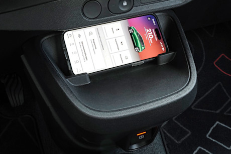 Renault-twingo-e-tech-electric-2026_Smartphone-app