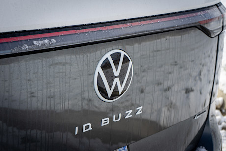 Editorial 2025 volkswagen id buzz td kd 250106 24