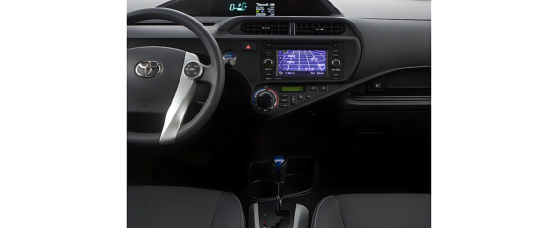 Toyota Prius c 2012 11