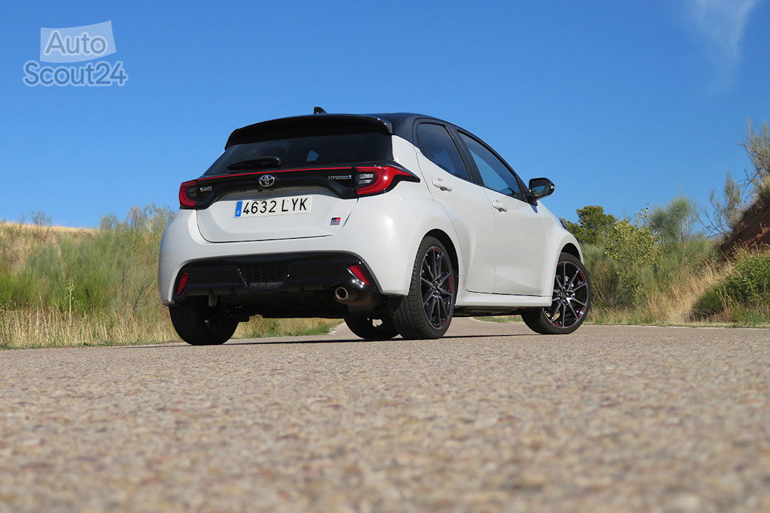 8_toyota yaris gr.JPG