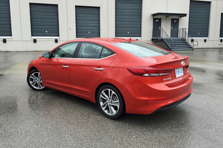 Editorial 2017 hyundai elantra limited gw 05