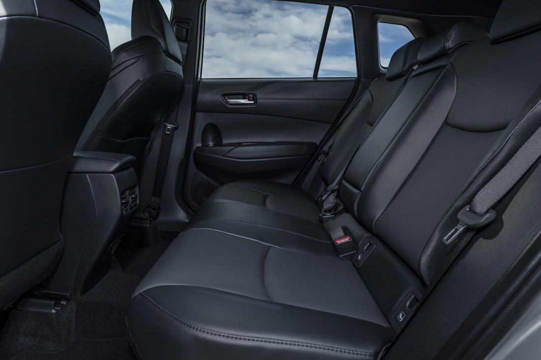 toyota-corolla-cross-hybrid-2022-3.jpg