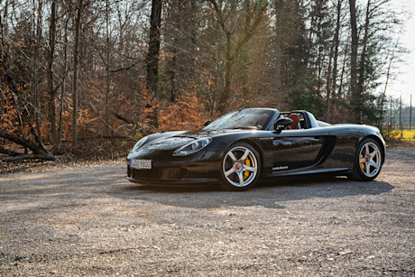 Porsche-Carrera-GT-Hero
