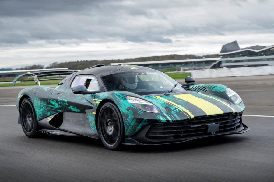 AstonMartinValhalla_01.jpg