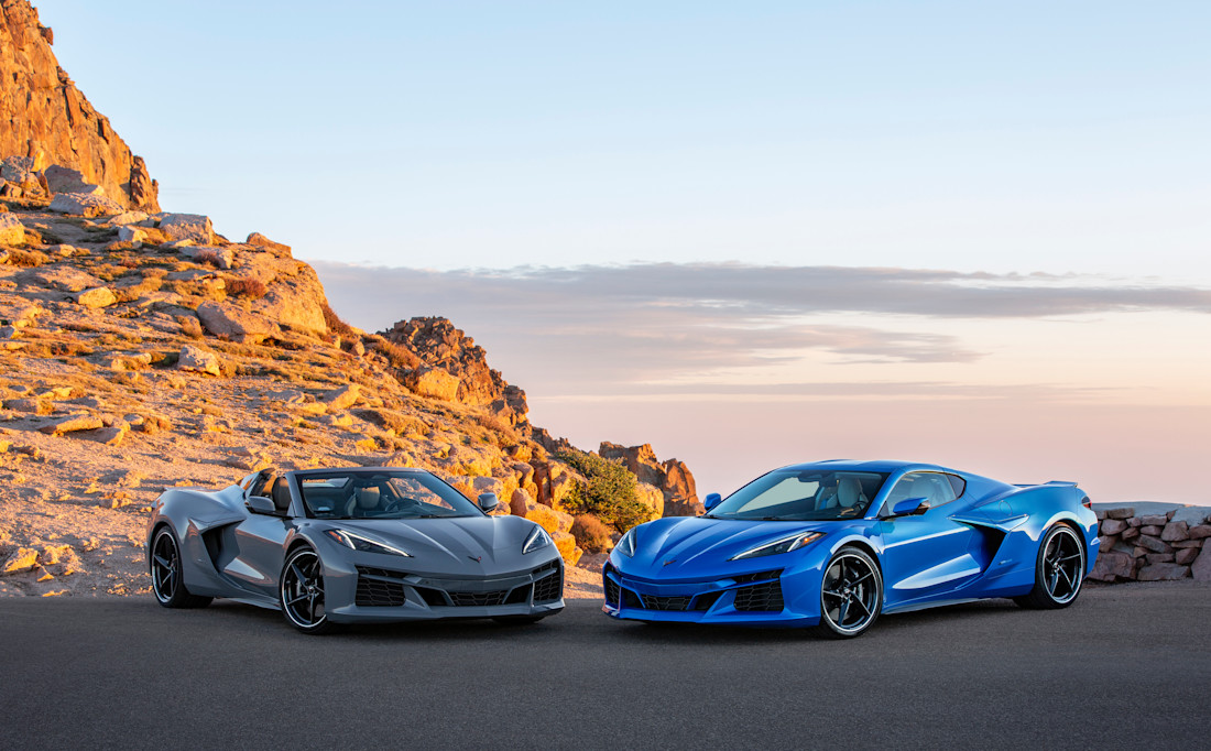 2024-chevrolet-corvette-e-ray-3lz-101