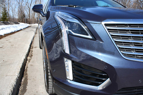 Editorial 2018 cadillac xt5 awd platinum 11 db
