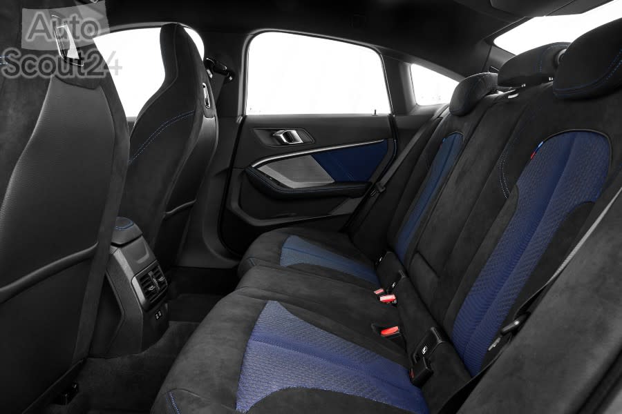P90370564_highRes_the-all-new-bmw-2-se.jpg