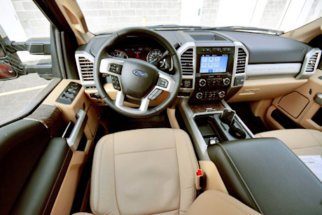 Editorial 2017 ford f 350 4x4 crew cab 18 jp