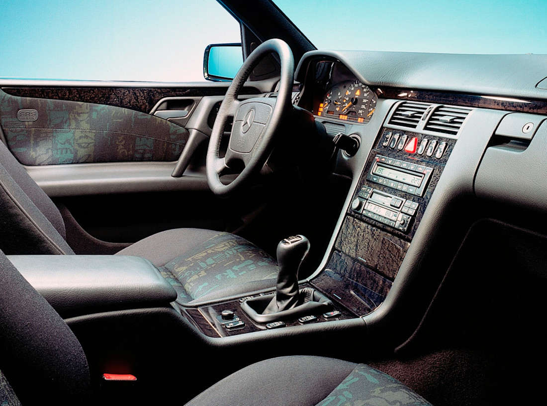 mercedes-benz-w210-interior