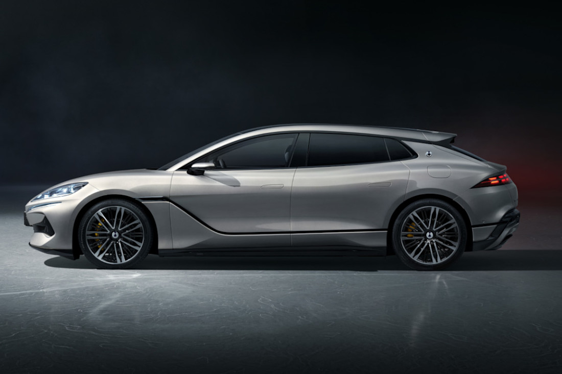 Denza-Z9GT-2025 (4).jpg