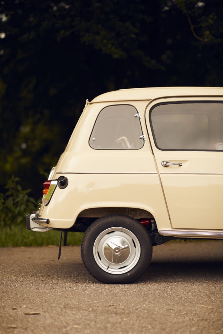 met-deze-10-gave-details-gaat-de-renault-4-jou-in-2025-verleiden-2024-12.jpg
