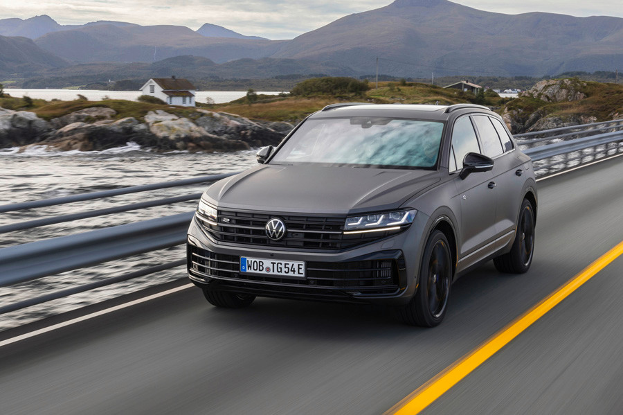 volkswagen touareg R eHybrid 2024 (5).jpg