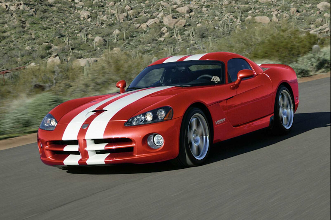 Dodge-Viper_SRT10_Coupe-2005.jpg