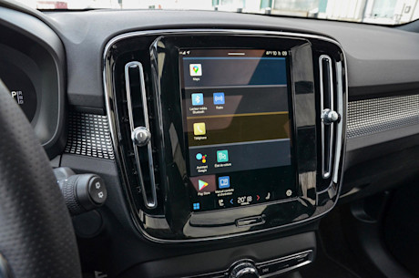 Volvo XC40 Recharge 2021 : essai routier Body Image