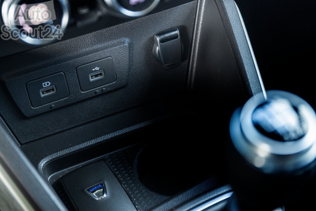 R-DAM_1345417 (1).jpg