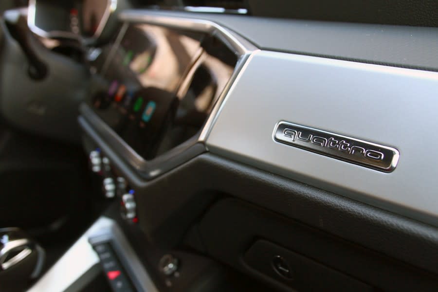 audi-q3-14.jpg