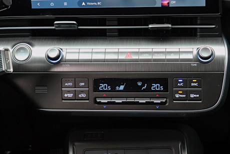 Editorial 2024 hyundai kona electric ultimate fd 231215 30 jm