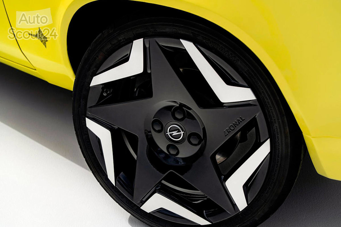 Opel Manta GSe ElektroMOD 2021 Concept car (14).jpg