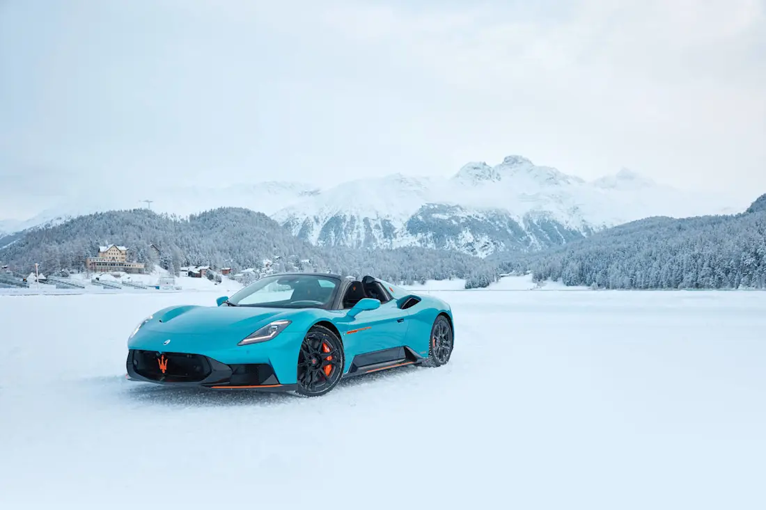 Maserati-MCPURA-Cielo-FROZEN-MAGMA (4)