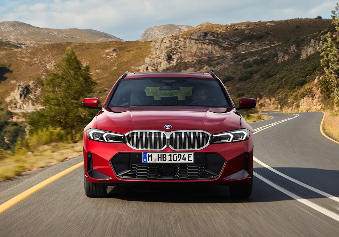BMW-3-Series Touring-2025
