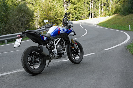 5 bmw-f-450-gs-2026-heck-seitlich