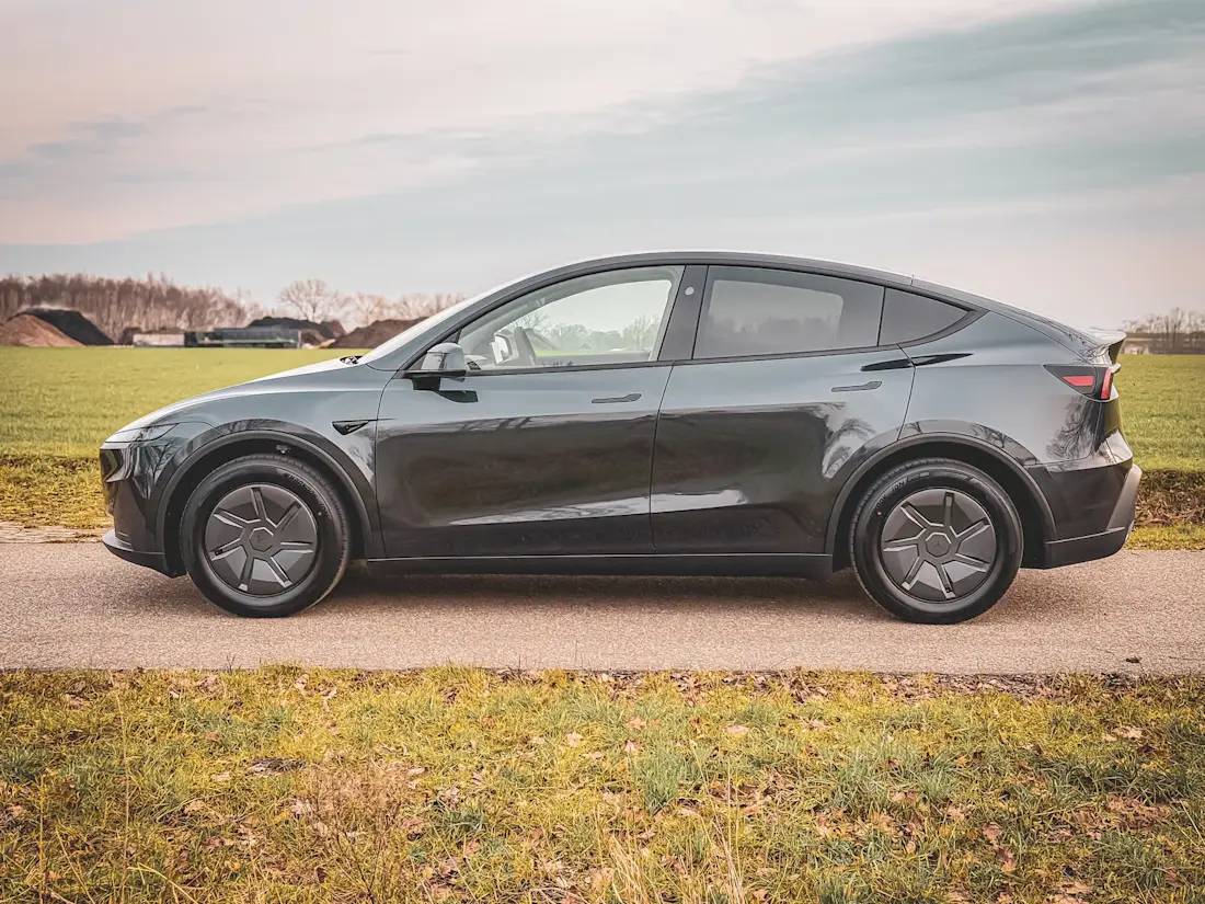 Autoscout24 Tesla Model Y Standard 6