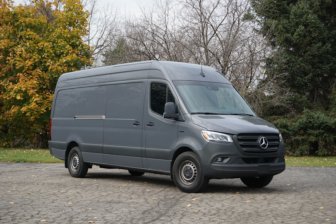 Editorial 2025 mercedes benz esprinter td di 241115 22