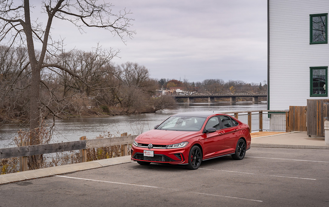 2025-volkswagen-jetta-gli-td-jw-241129-25.jpg