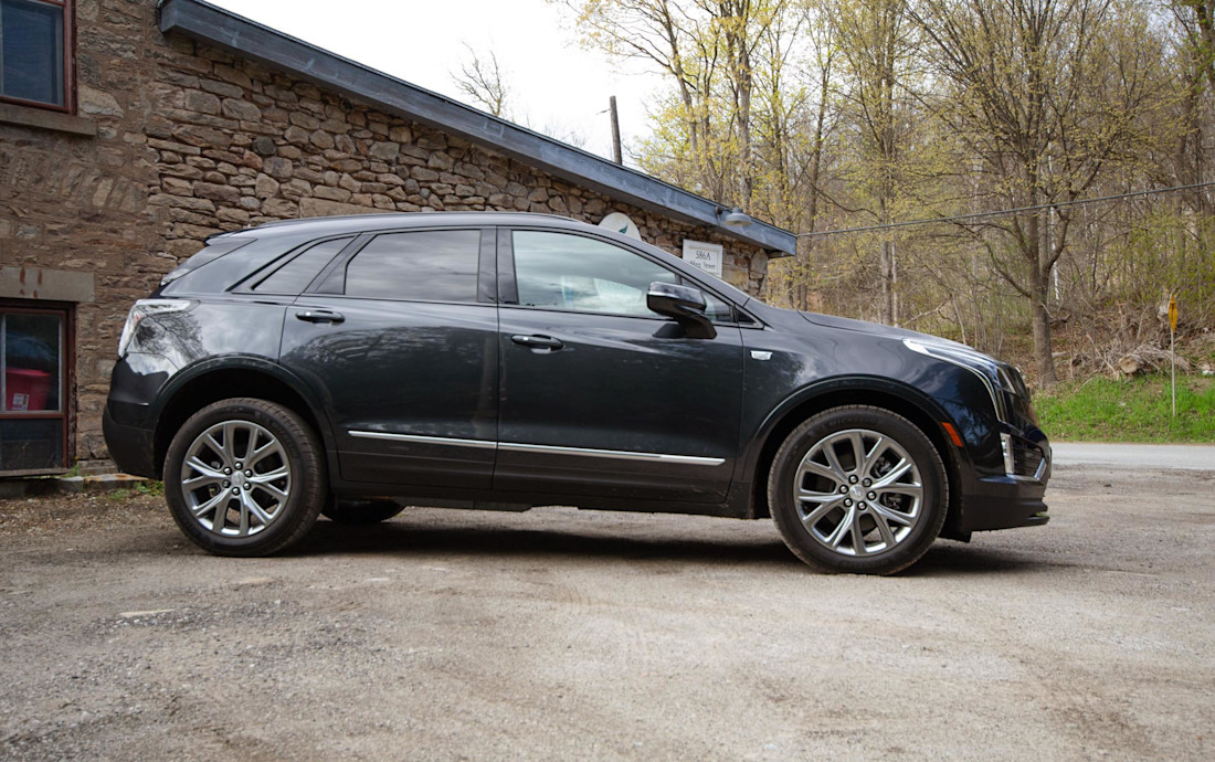 Editorial 2021 cadillac xt5 sport awd 04 sm